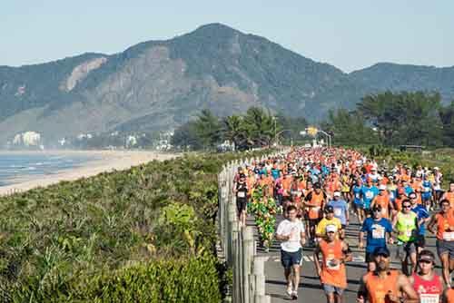  A Maratona Caixa da Cidade do Rio de Janeiro abraçou uma causa social em 2013 / Foto: Thiago Diz Photography